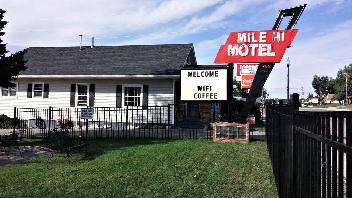 Visit Custer Mile High 2